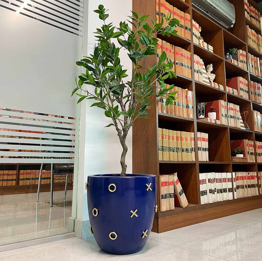 Vox Floor Planter – Creo Living Vox Floor Planter , Fiberglass Planter , indoor planter , planter pot, round floor planter, brass planter , cheap floor planters, modern floor planter , big planters